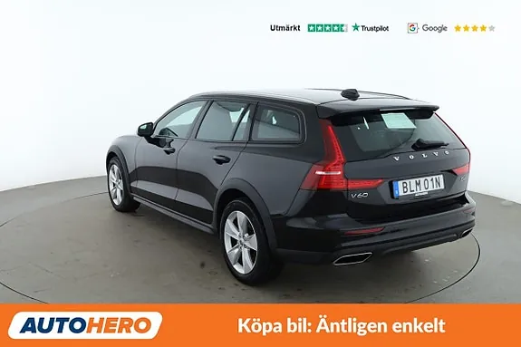 Volvo V60 Cross Country 2021 photo 3