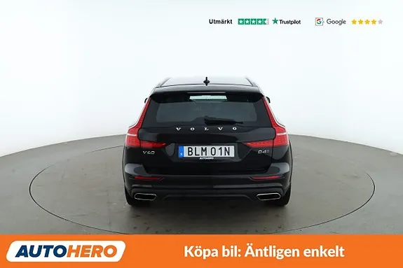 Volvo V60 Cross Country 2021 photo 4