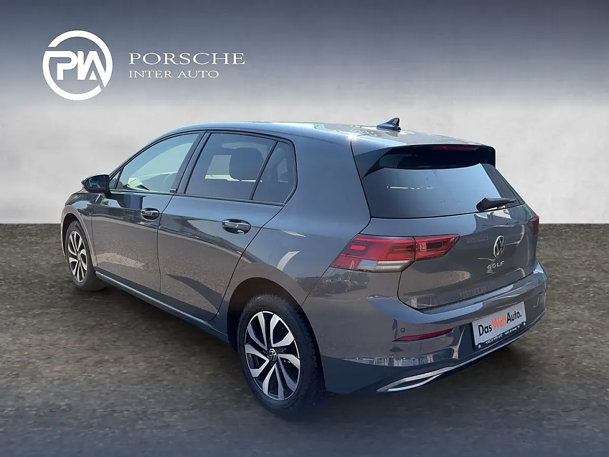 Volkswagen Golf 2023 photo 3