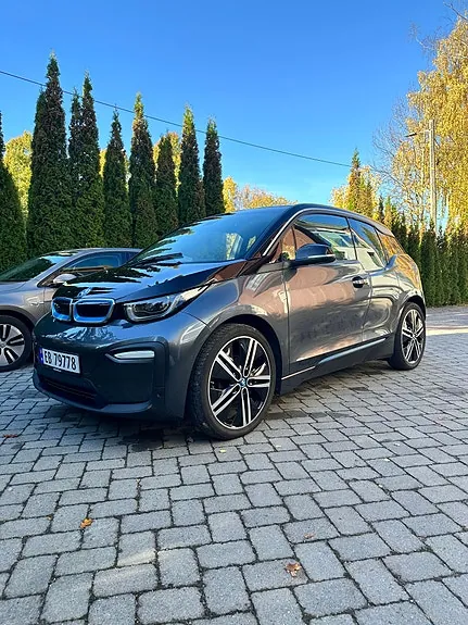 BMW I3