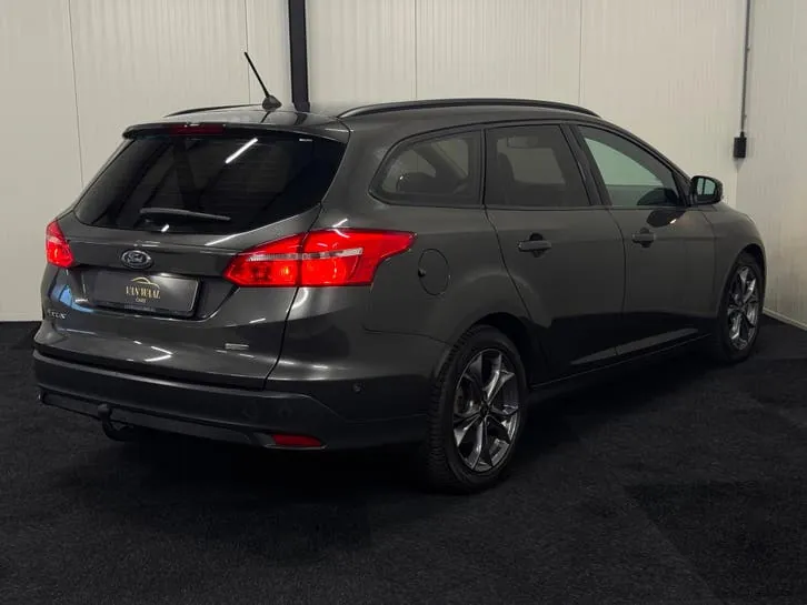 Ford Focus 2018 photo 3