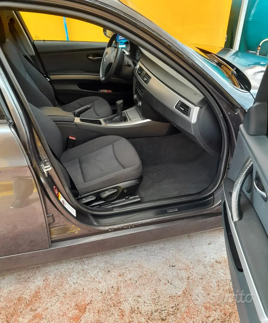 BMW 320D 2007 photo 4