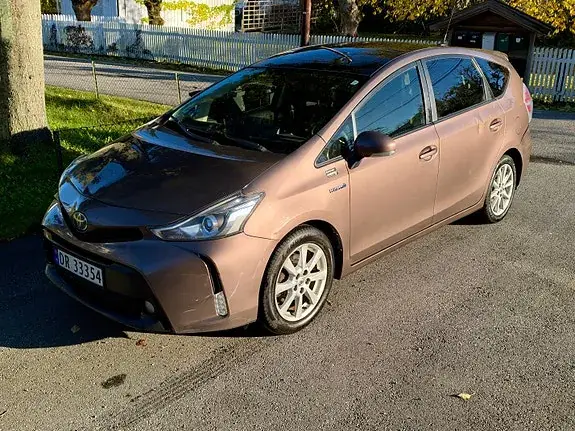 Toyota Prius 2016 photo 2