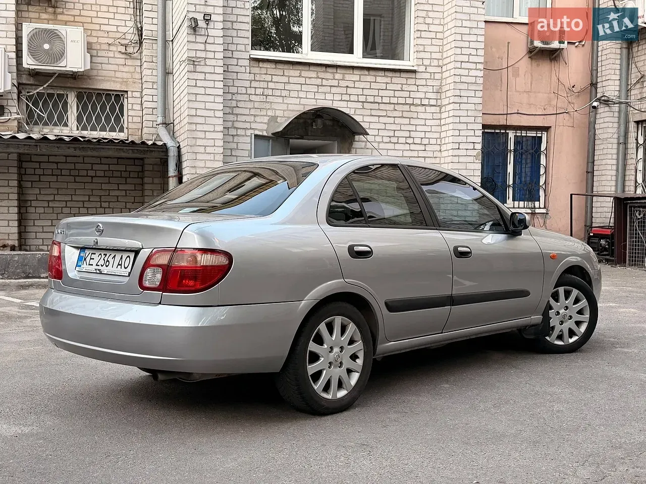 Nissan Almera 2003 photo 2