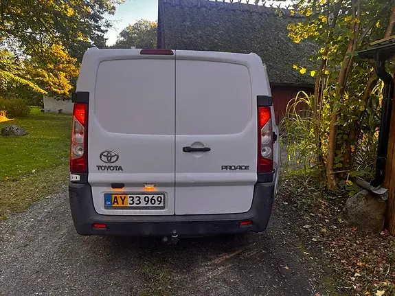 Toyota Proace 2015 photo 4