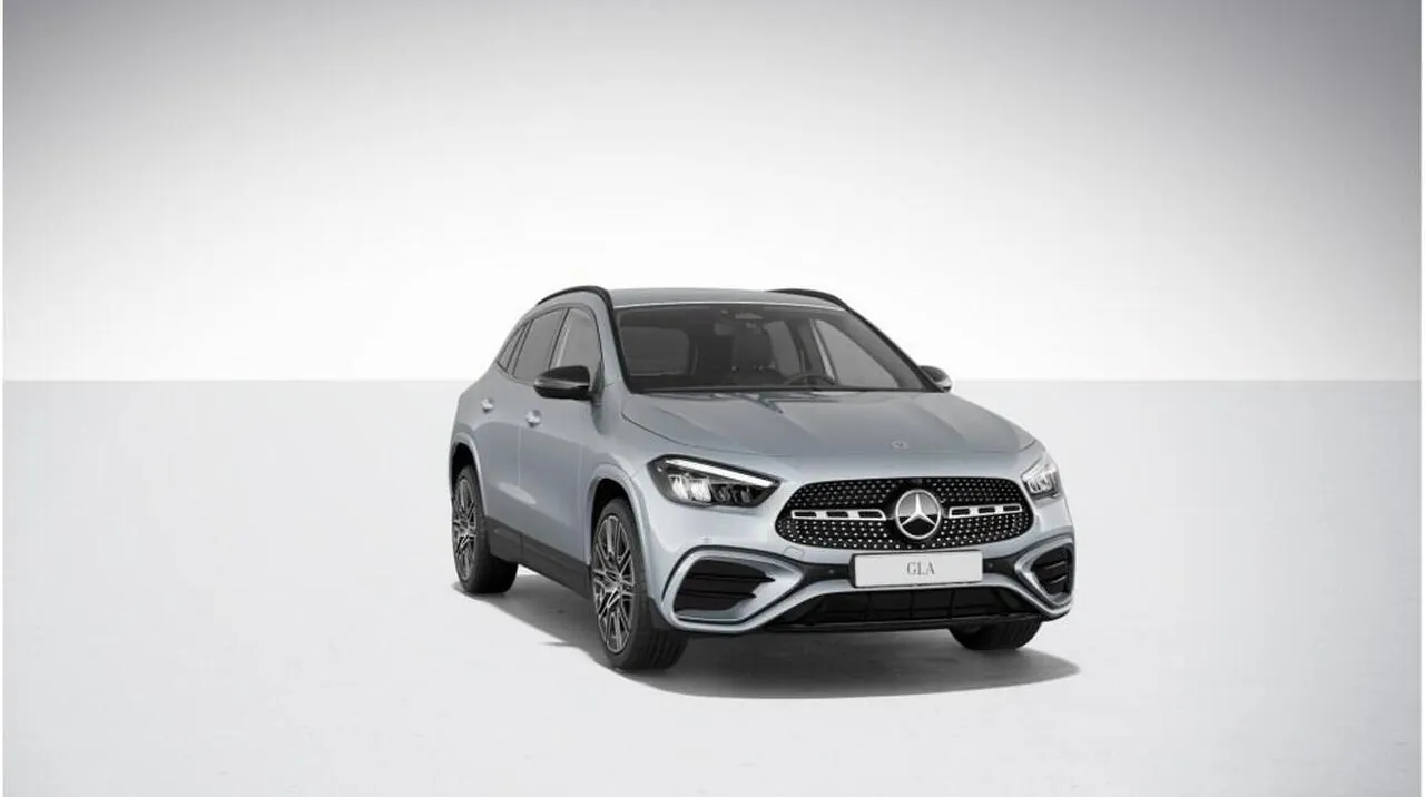 Mercedes-Benz Gla photo 2