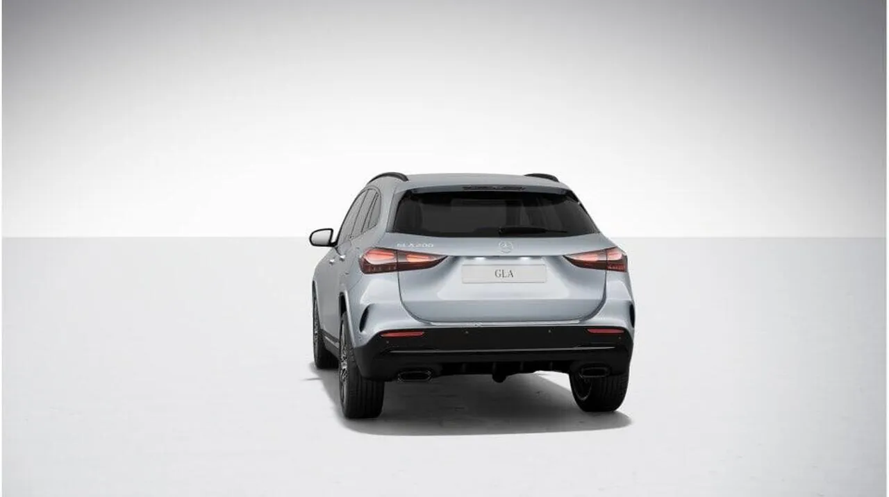 Mercedes-Benz Gla photo 4