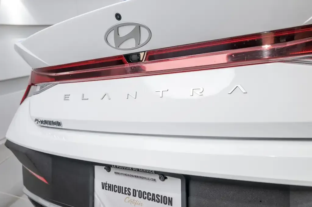 Hyundai Elantra 2024 photo 2