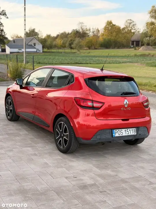 Renault Clio 2014 photo 2
