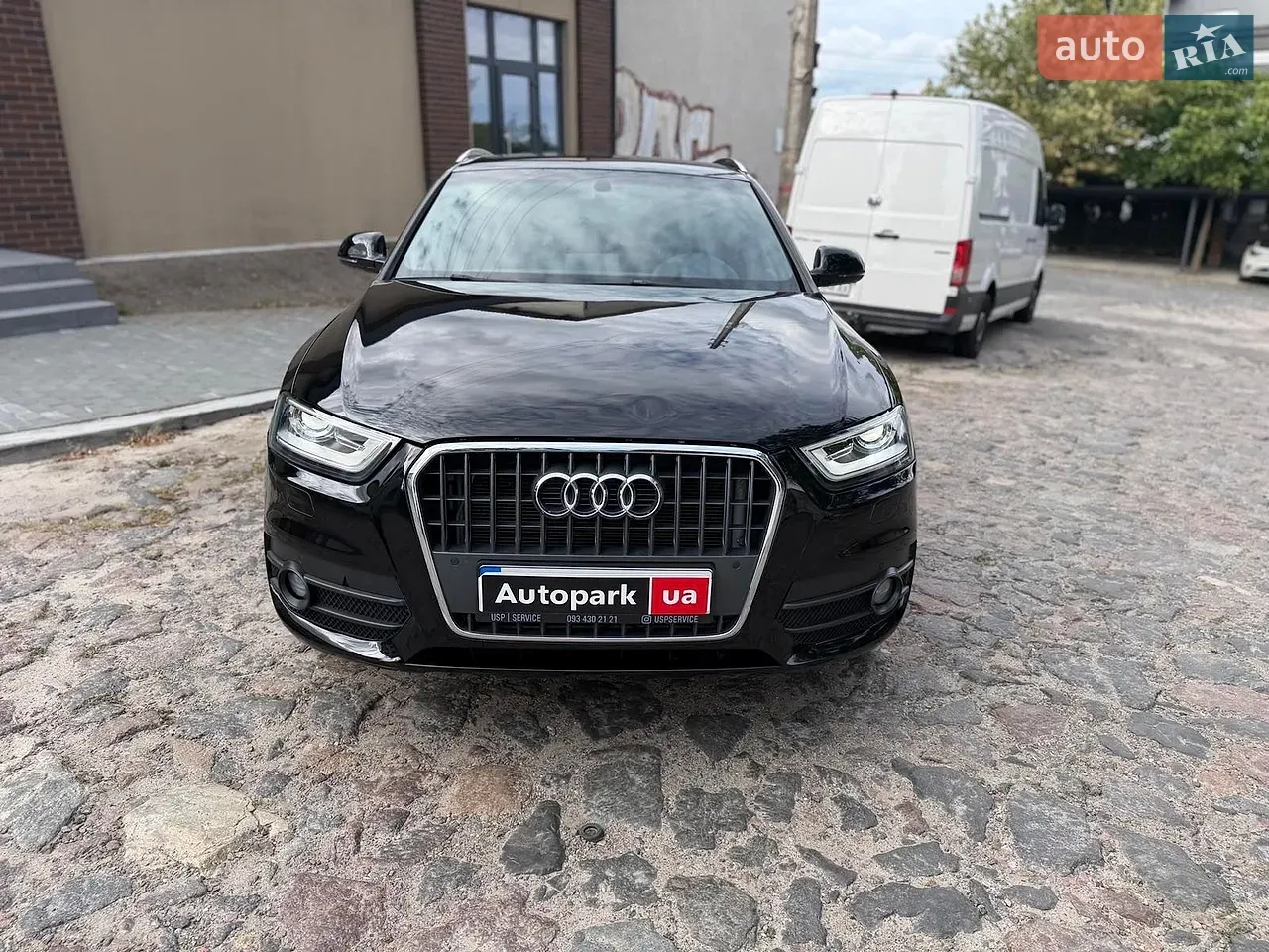 Audi Q3 2015 photo 2