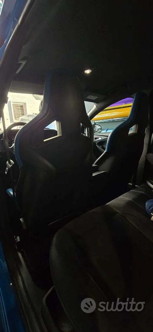 Ford Focus 2023 photo 2