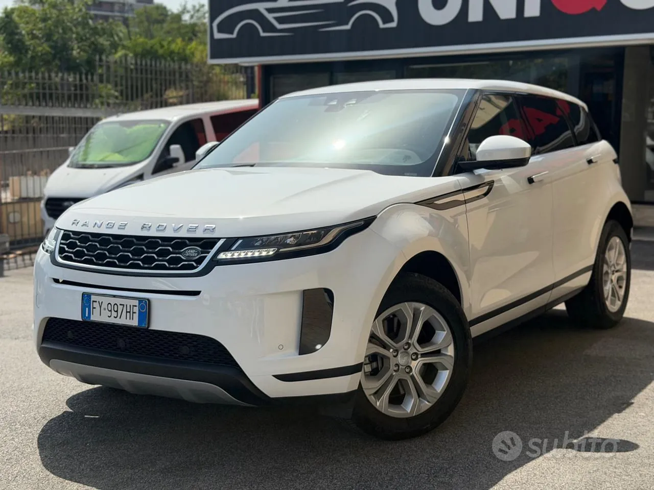 Land Rover Range Rover Evoque 2019 photo 3
