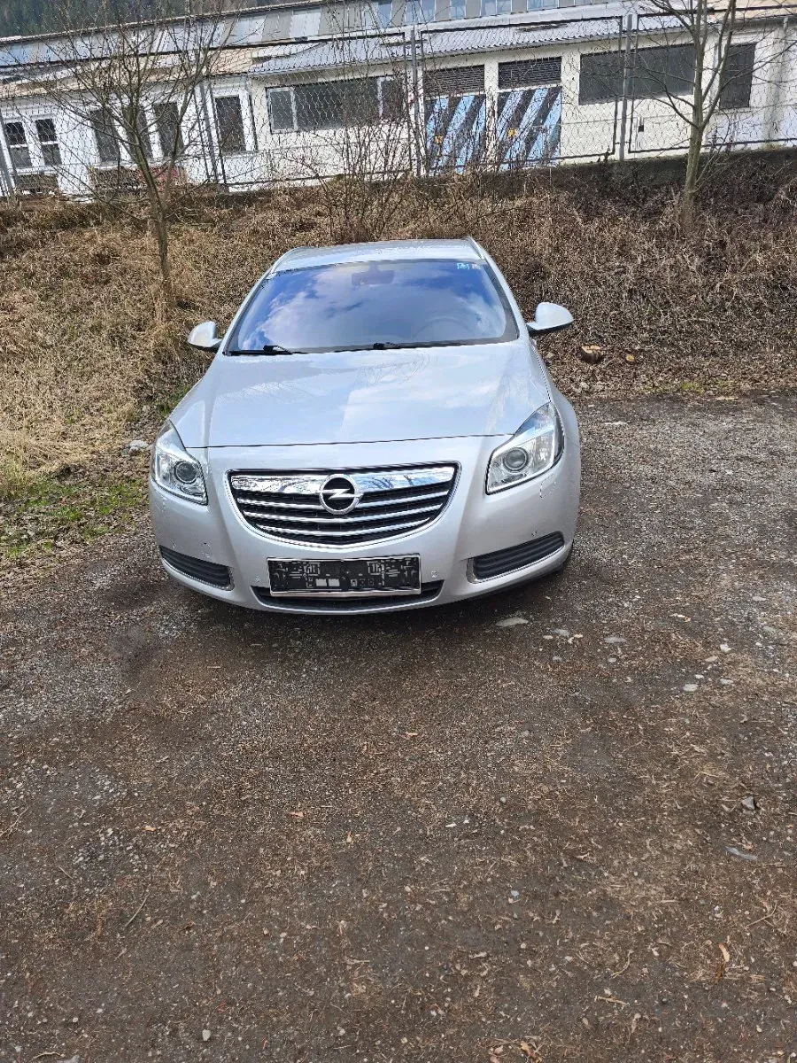 Opel Insignia 2010 photo 2