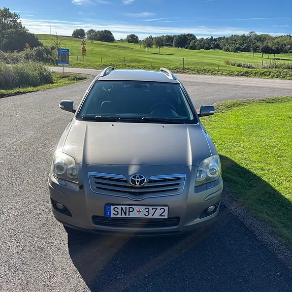 Toyota Avensis 2006 photo 3