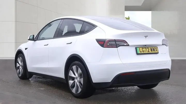 Tesla Model Y 2022 photo 3