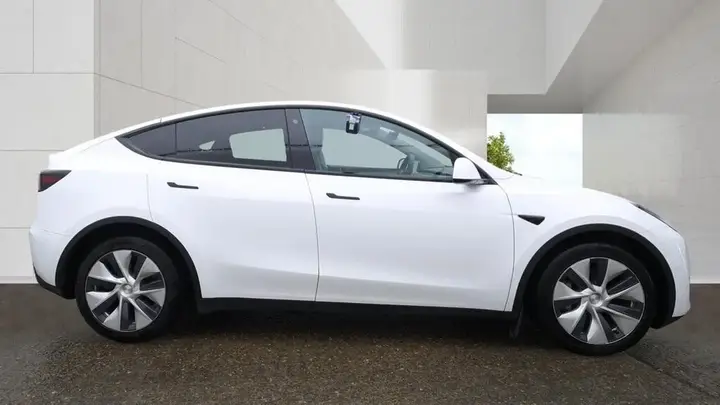 Tesla Model Y 2022 photo 5