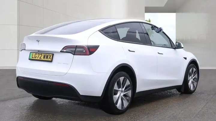 Tesla Model Y 2022 photo 4