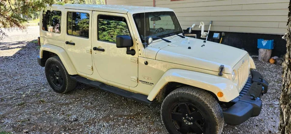 Jeep Wrangler 2011 photo 3