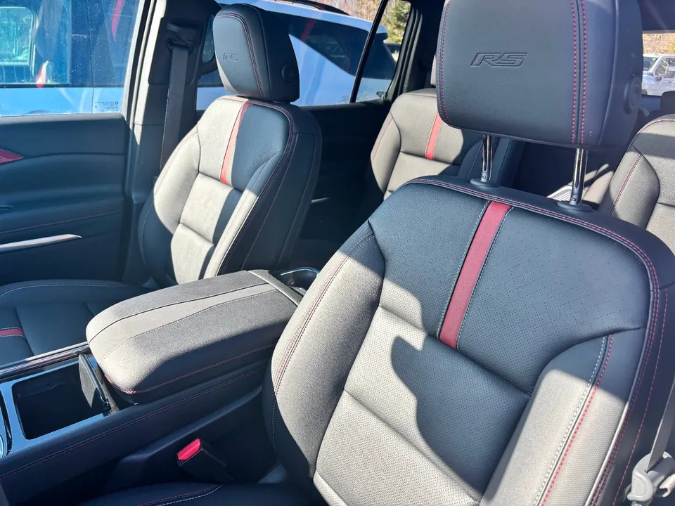 Chevrolet Traverse 2026 photo 3