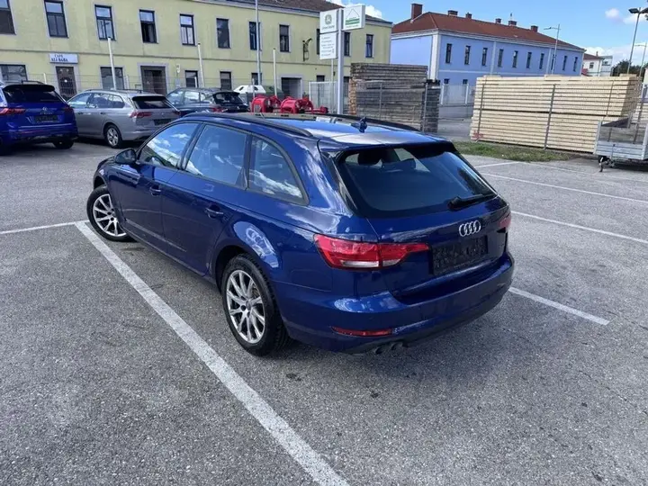 Audi A4 2018 photo 3