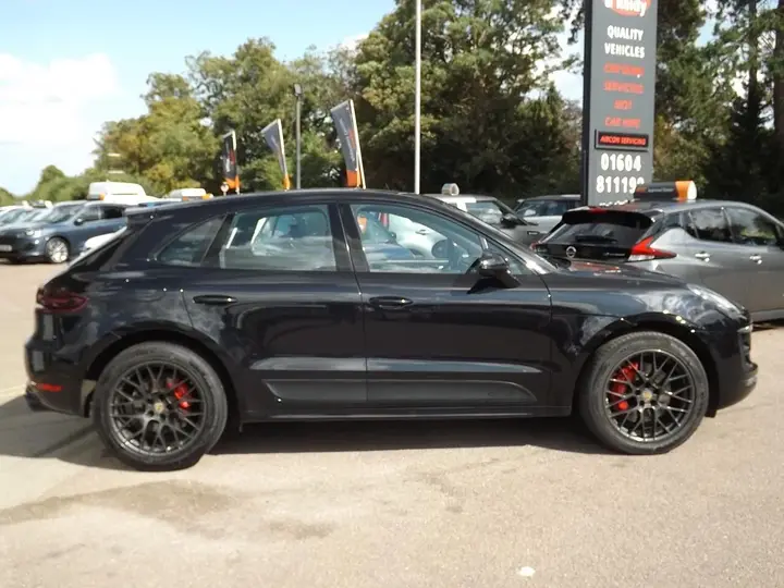 Porsche Macan 2018 photo 5