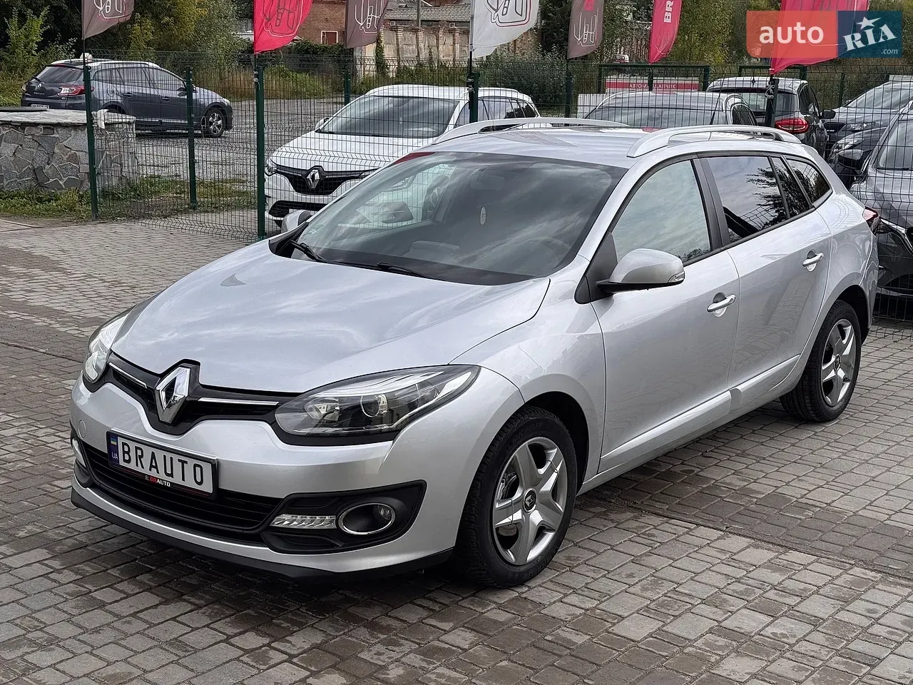 Renault Megane 2014 photo 2