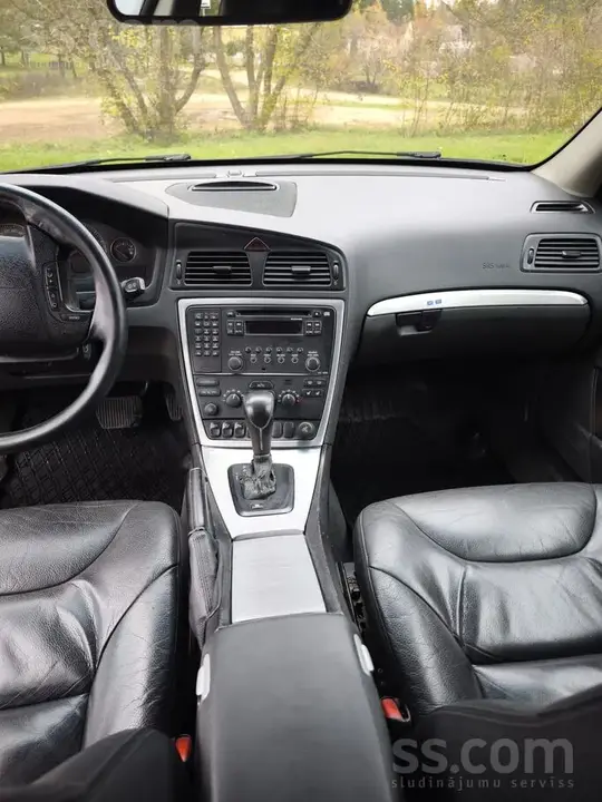 Volvo V70 2005 photo 4