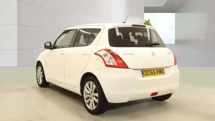Suzuki Swift 2015 photo 5