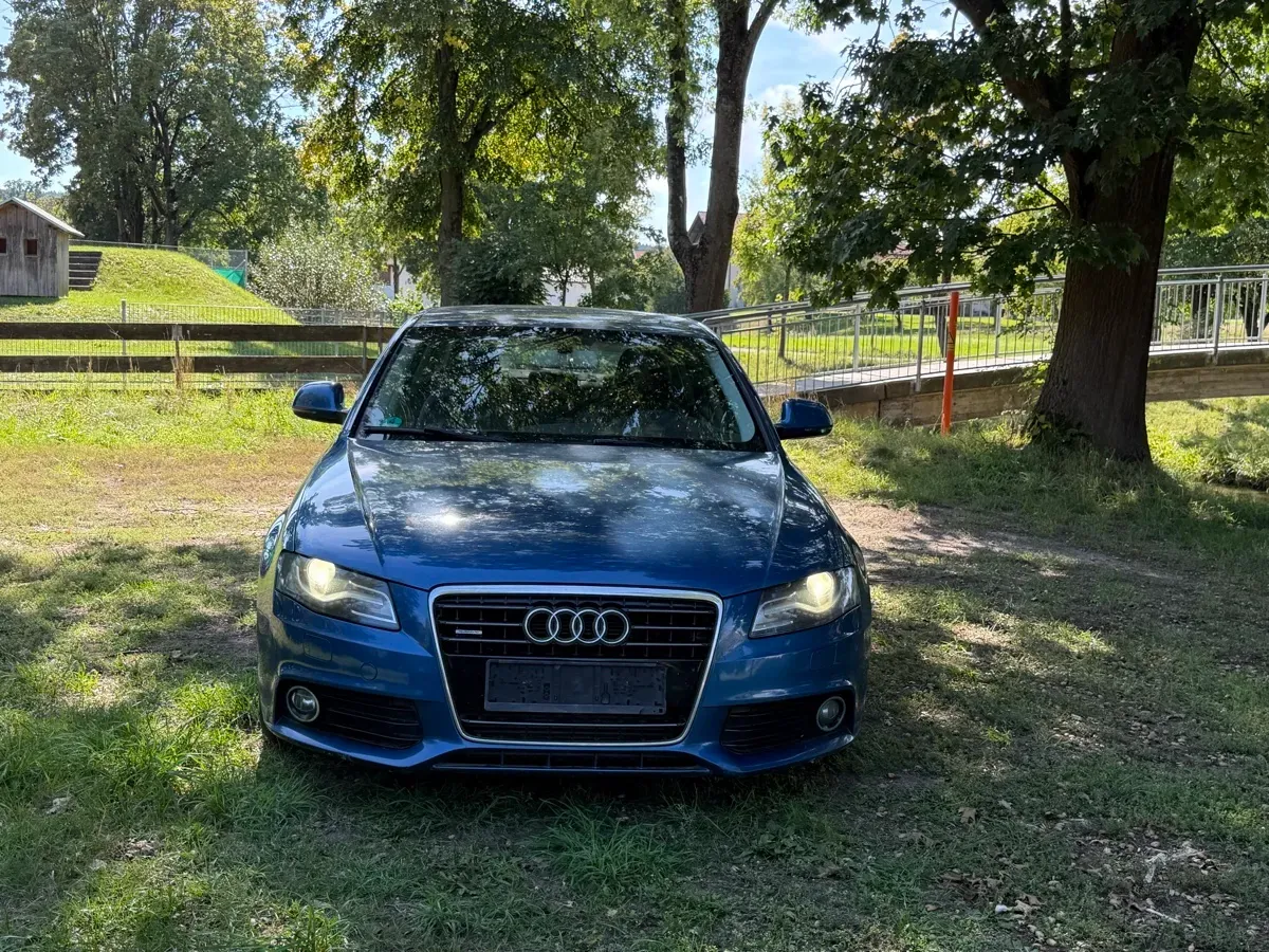 Audi A4 2009 photo 3