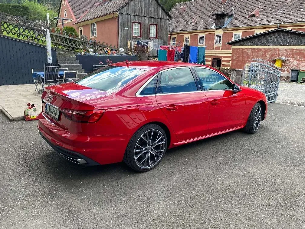 Audi A4 2019 photo 3