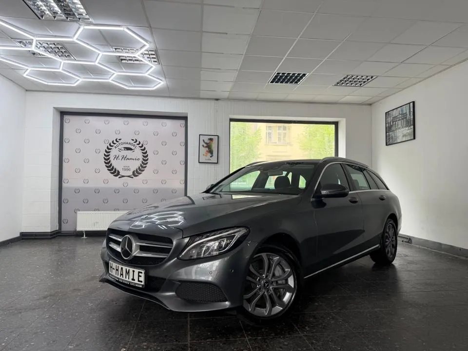 Mercedes-Benz C400