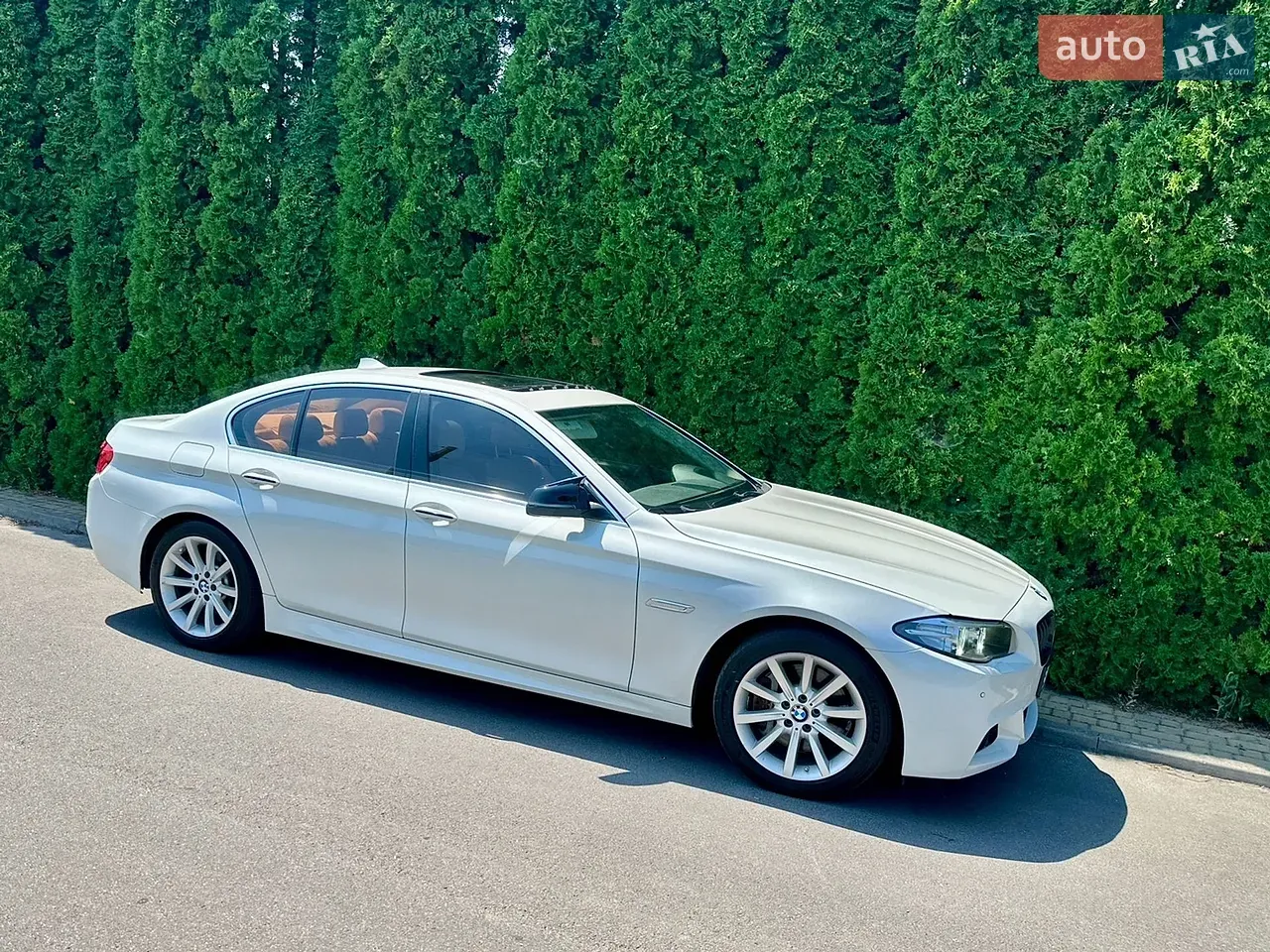 BMW 5 Series 2014 photo 3