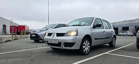 Renault Clio 2008 photo 2