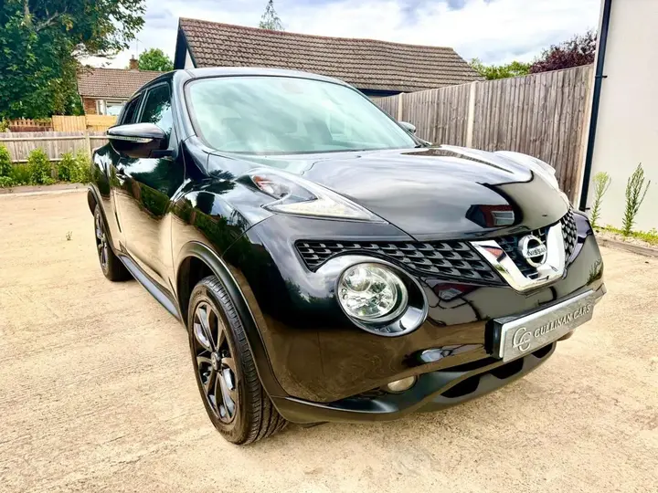 Nissan Juke 2015 photo 2