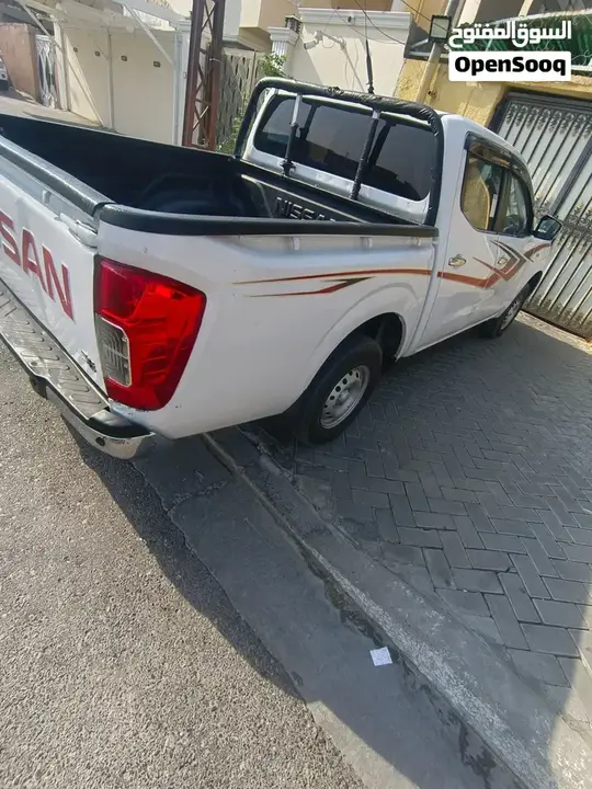 Nissan Navara 2017 photo 2