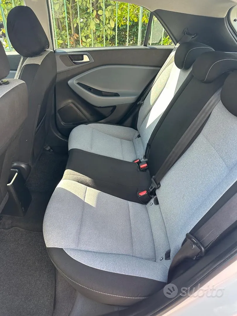 Hyundai I20 2015 photo 4
