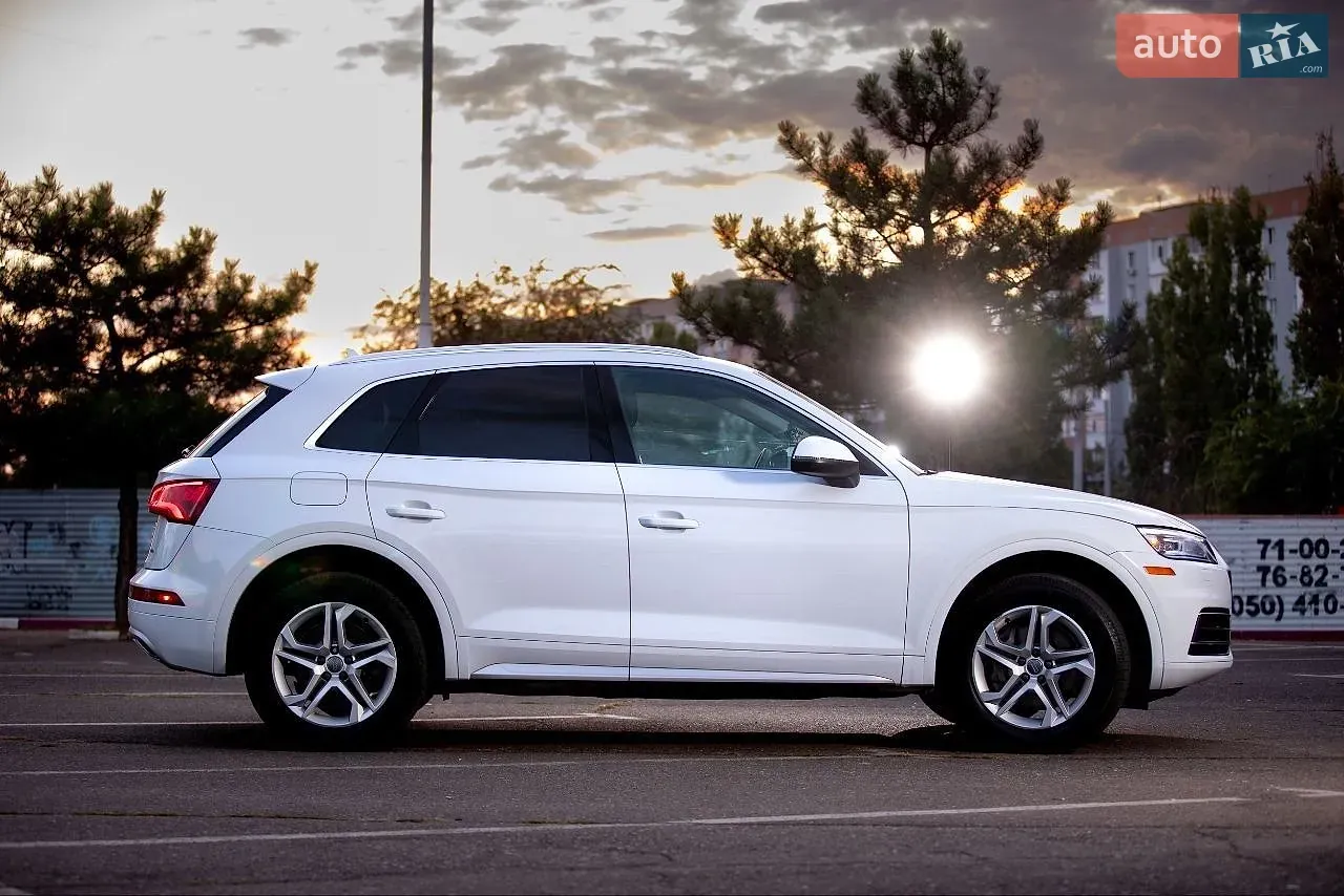 Audi Q5 2019 photo 2