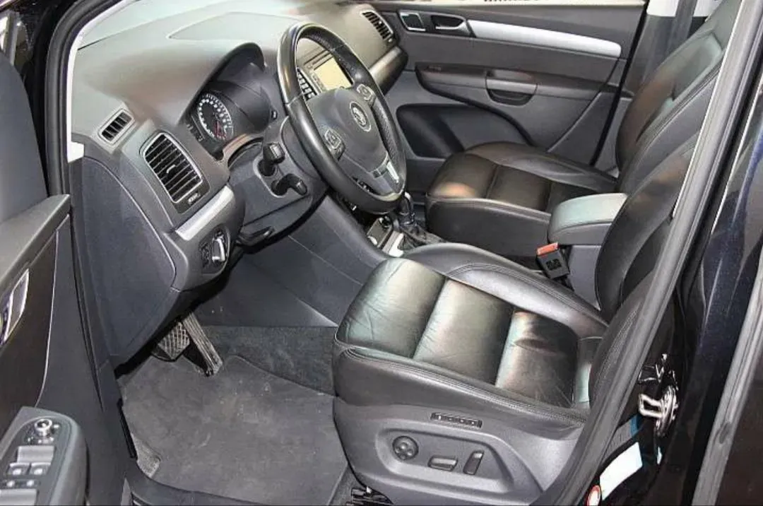 Volkswagen Sharan 2014 photo 2