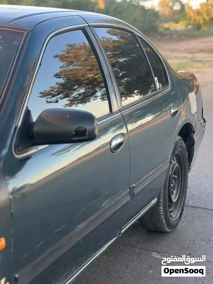Nissan Maxima 1997 photo 4
