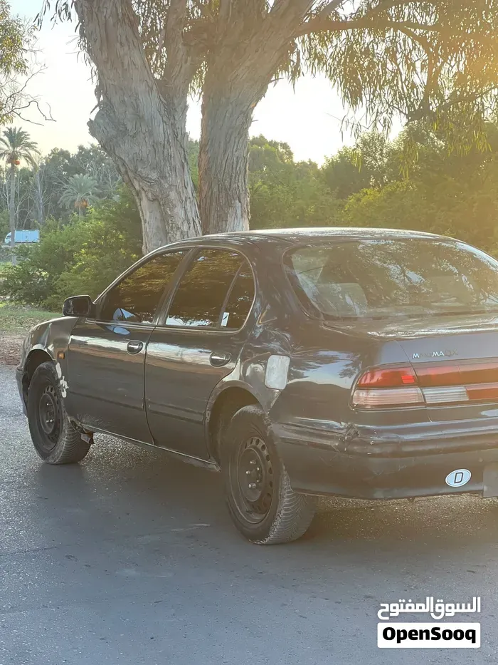 Nissan Maxima 1997 photo 2