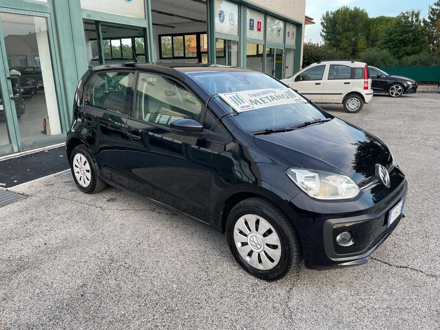 Volkswagen Up 2018 photo 3