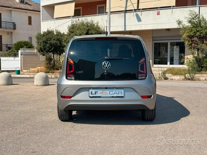 Volkswagen Up 2021 photo 5