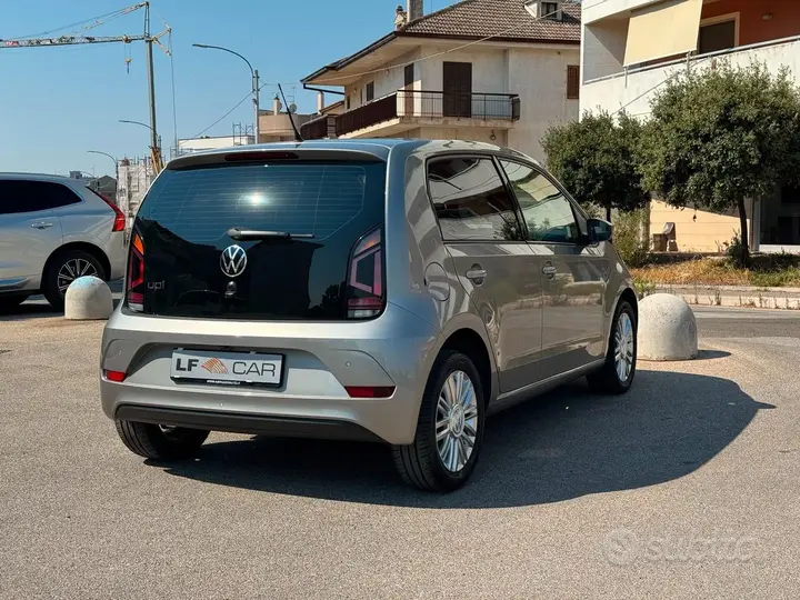 Volkswagen Up 2021 photo 4