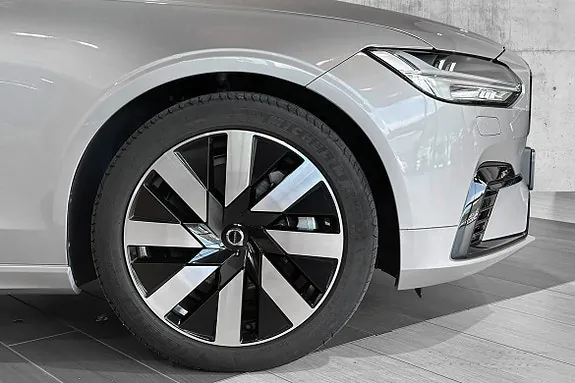 Volvo V90 2025 photo 5