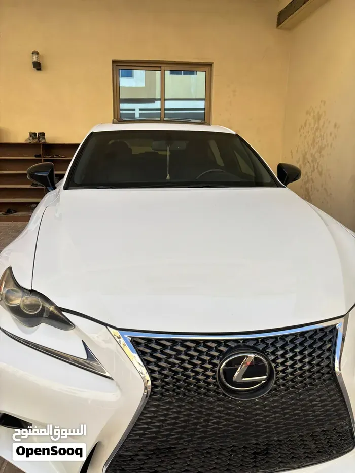 Lexus Is 350 2015 photo 5