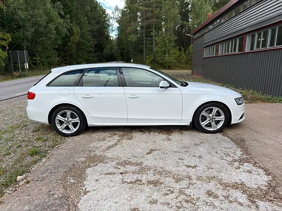 Audi A4 2013 photo 3