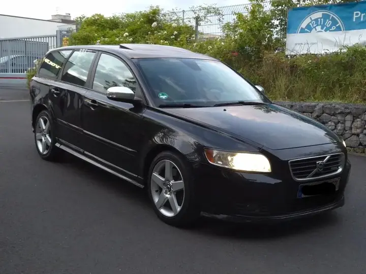 Volvo V50