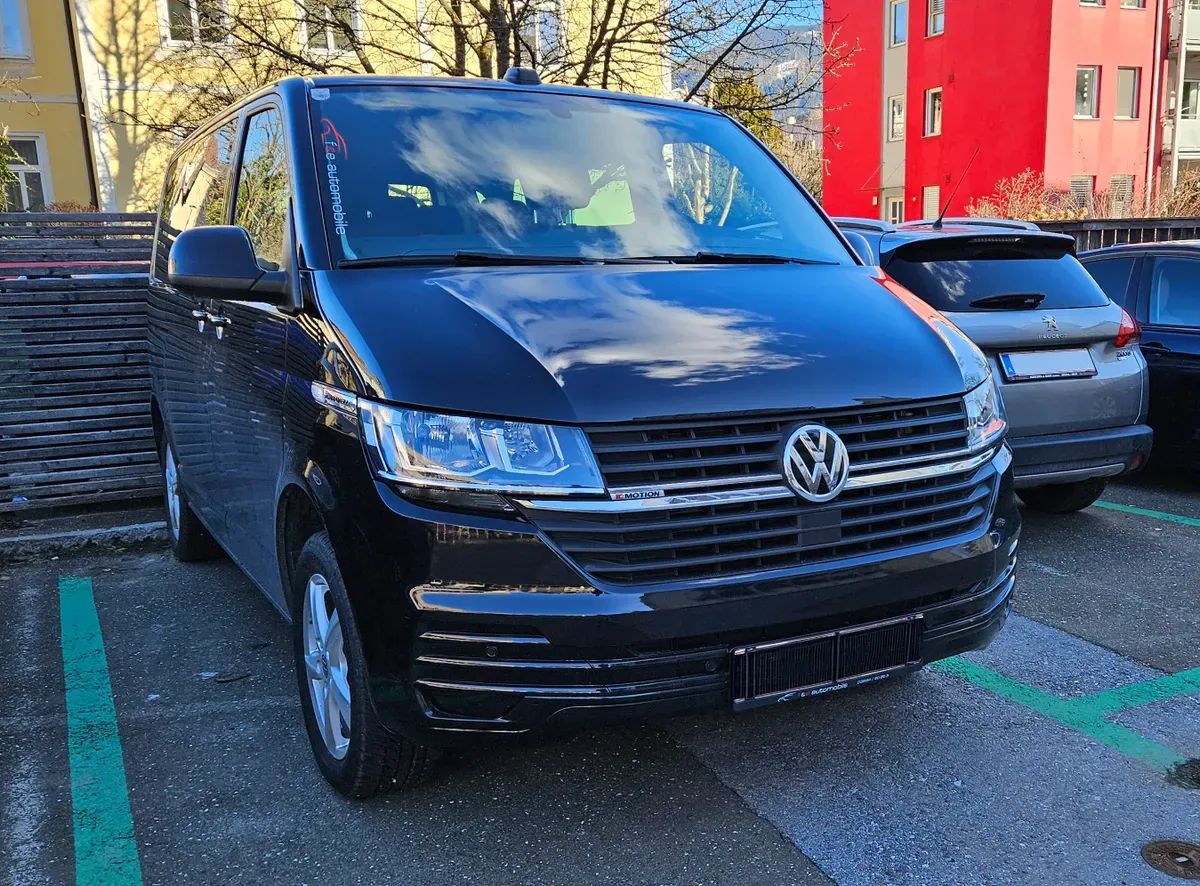 Volkswagen Caravelle 2022 photo 2