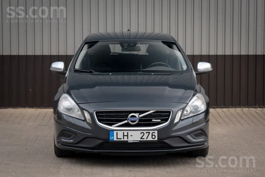 Volvo V60 2012 photo 2