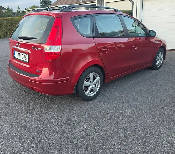 Hyundai I30 2011 photo 3